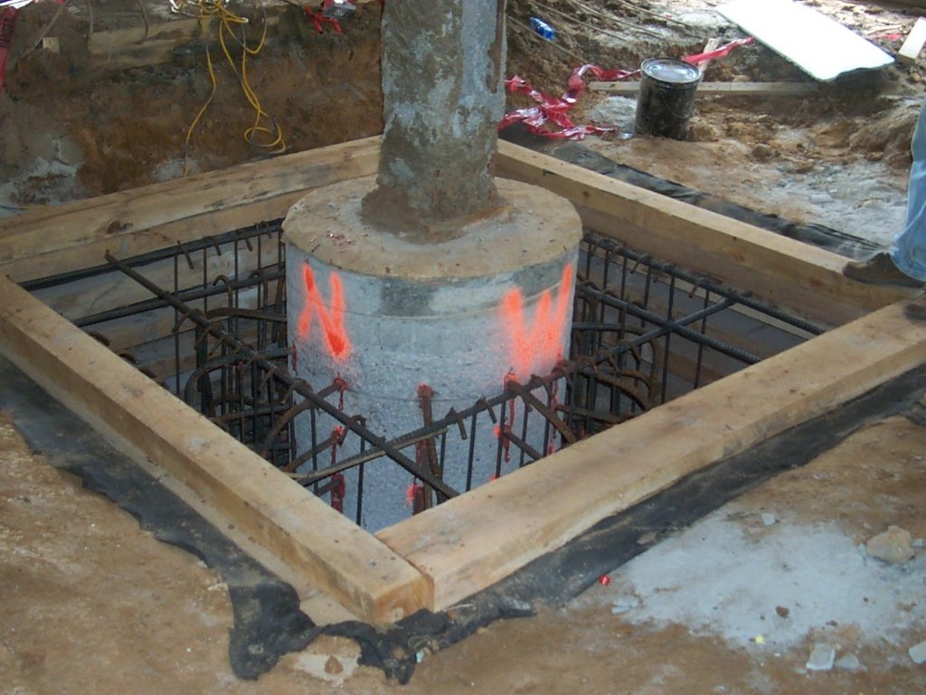 photo of underpinning a drilled shaft